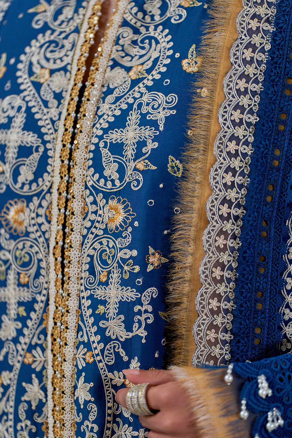 Sobia Nazir | Luxury Lawn Eid 26 | 8A - by Libasekhas UK - Registered Vendor of : Sobia Nazir - 100% Original Designer Dress