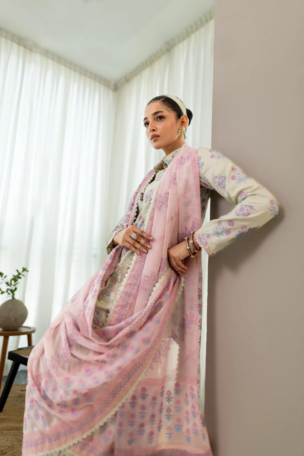 Wahaj M Khan | Sanam Luxe | Mint Ãlan GS - by Libasekhas UK - Registered Vendor of : Wahaj M Khan - 100% Original Designer Dress