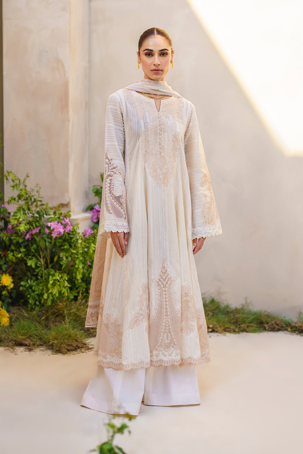 Iznik | Festive lawn 24 | SFL-03 - by - Libasekhas UK - Registered Vendor of : Iznik - 100% Original Designer Dresss