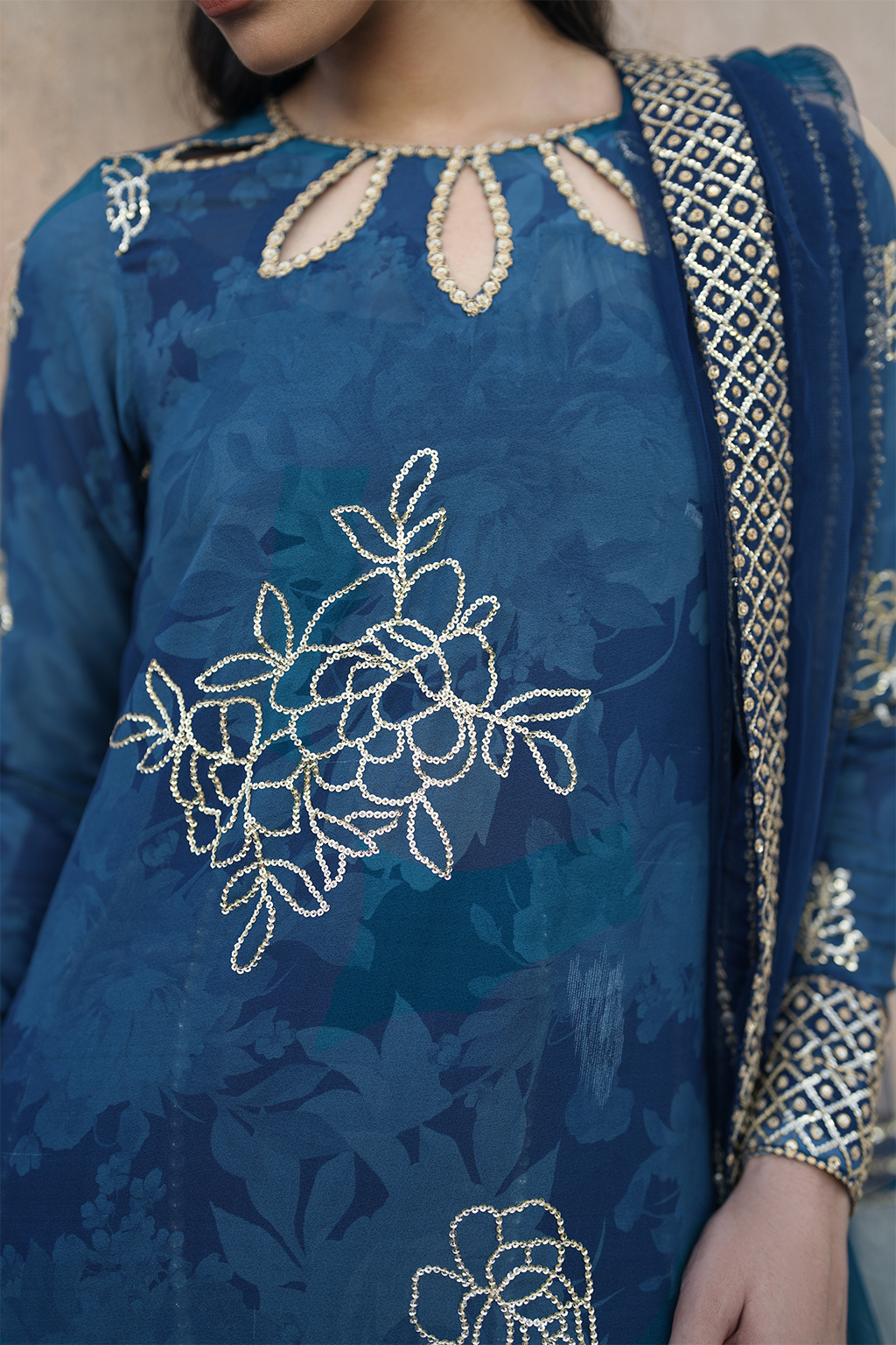 Iznik | Bandhani Formals | UE-331 - by - Libasekhas UK - Registered Vendor of : Iznik - 100% Original Designer Dresss