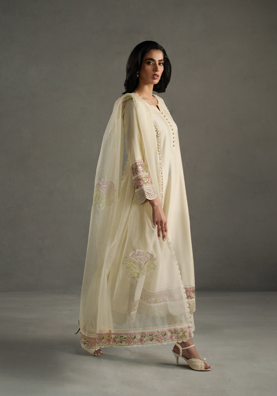Zarqash | Silk Edit | ZQS 017 SUNLEE - by - Libasekhas UK - Registered Vendor of : Zarqash - 100% Original Designer Dresss