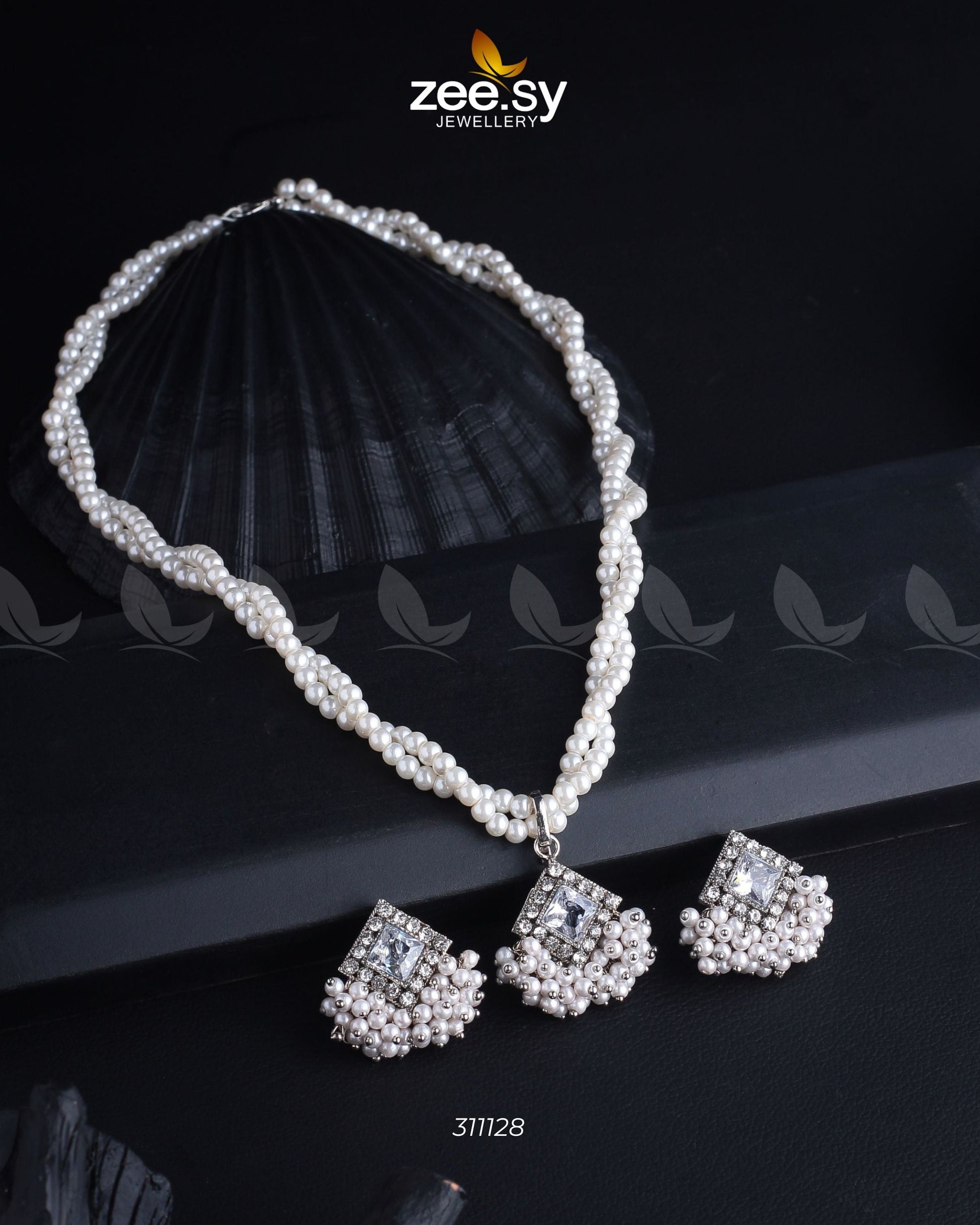 Pendant Necklace - by - Libasekhas UK - Registered Vendor of : Zeesy - 100% Original Designer Dresss