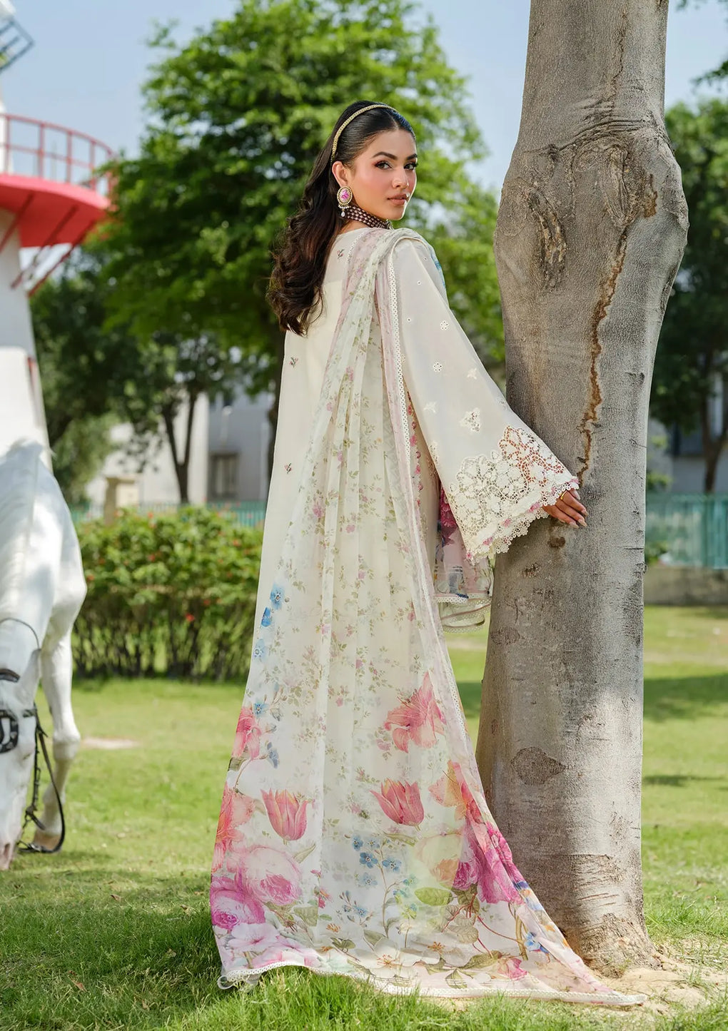 Elaf Premium | Luxury Lawn 25 | ELH-7A WHITE EMPRESS - by - Libasekhas UK - Registered Vendor of : Elaf Premium - 100% Original Designer Dresss