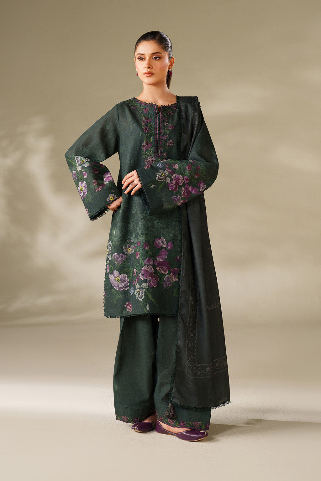 Iznik | Winter Chapter 25 | UE-567 Printed Khaddar - by Libasekhas UK - Registered Vendor of : Iznik - 100% Original Designer Dress