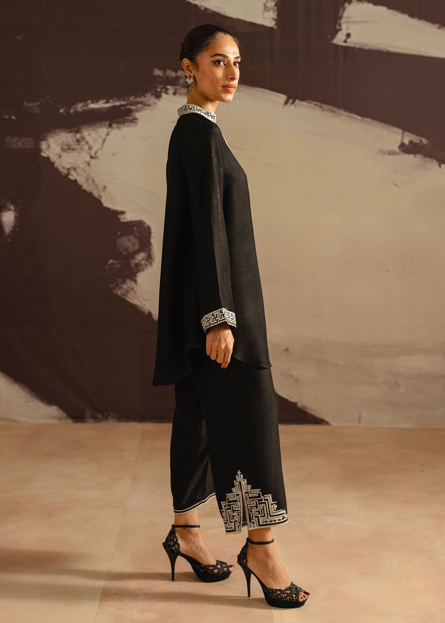 Mahgul | Eye of Cemal | Oriental Noir - by - Libasekhas UK - Registered Vendor of : Mahgul - 100% Original Designer Dresss