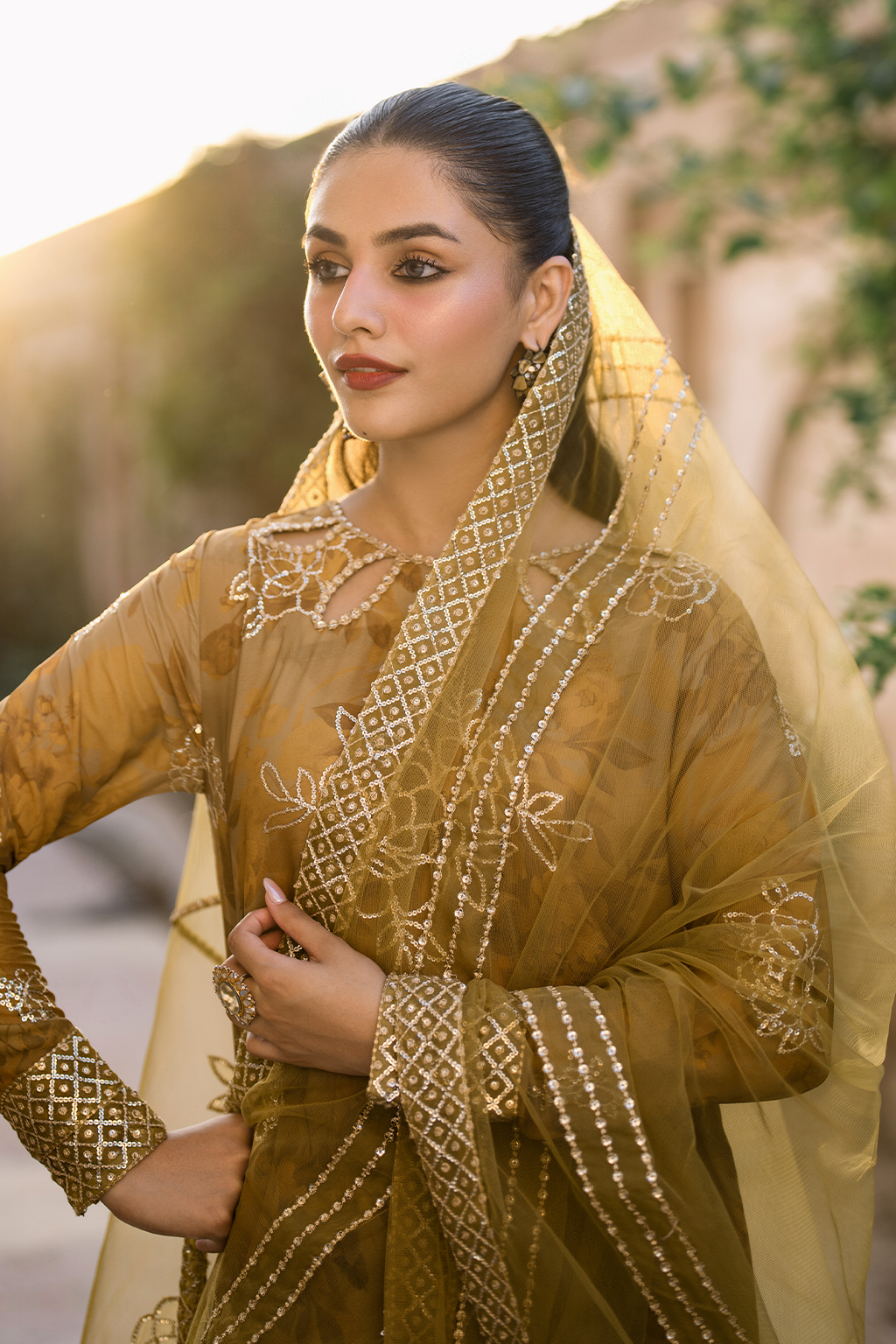 Iznik | Bandhani Formals | UE-332 - by - Libasekhas UK - Registered Vendor of : Iznik - 100% Original Designer Dresss