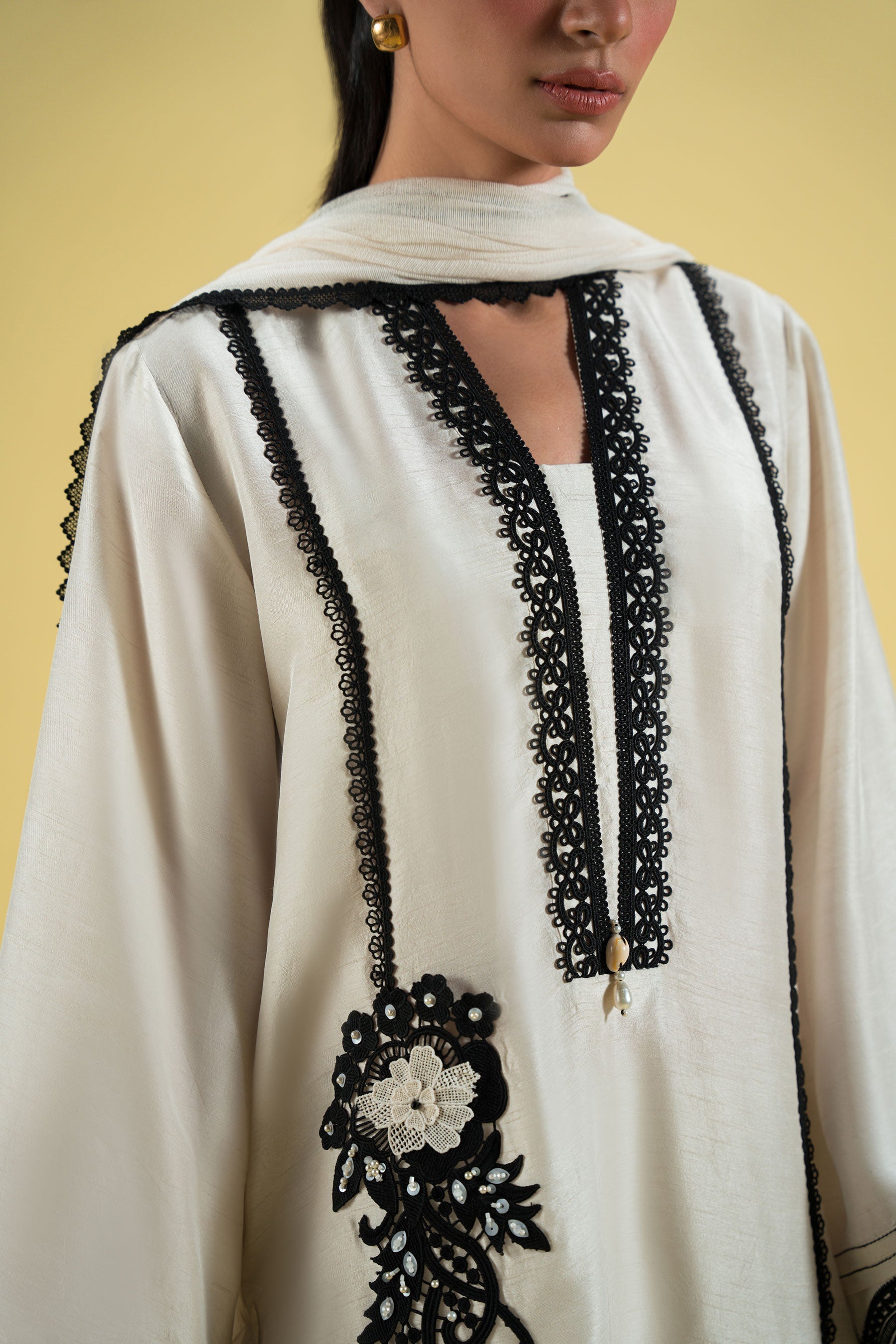 Ammara Khan | Sia 25 | D-13 - by - Libasekhas UK - Registered Vendor of : Ammara Khan - 100% Original Designer Dresss
