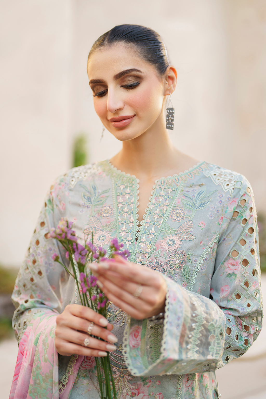 Iznik | Festive lawn 24 | SFL-07 - by - Libasekhas UK - Registered Vendor of : Iznik - 100% Original Designer Dresss