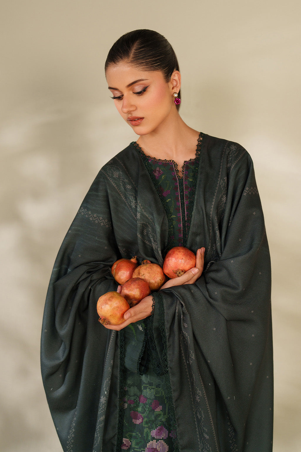 Iznik | Winter Chapter 25 | UE-567 Printed Khaddar - by Libasekhas UK - Registered Vendor of : Iznik - 100% Original Designer Dress