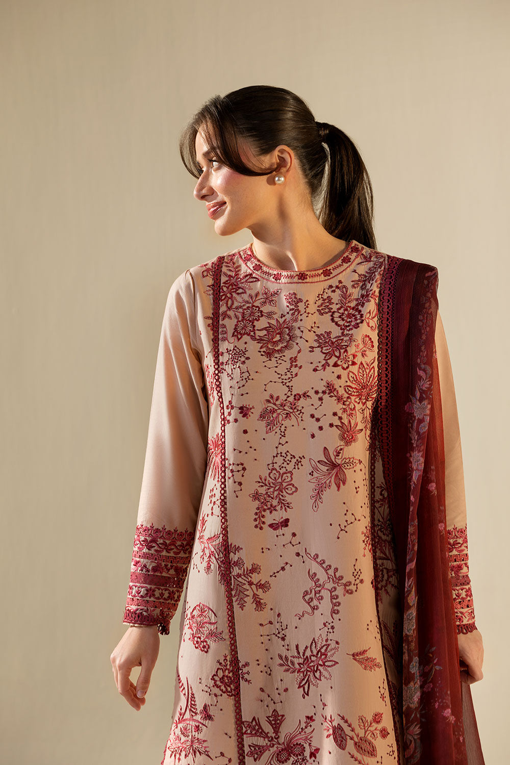 Sobia Nazir | Vital 26 | 9A - by Libasekhas UK - Registered Vendor of : Sobia Nazir - 100% Original Designer Dress