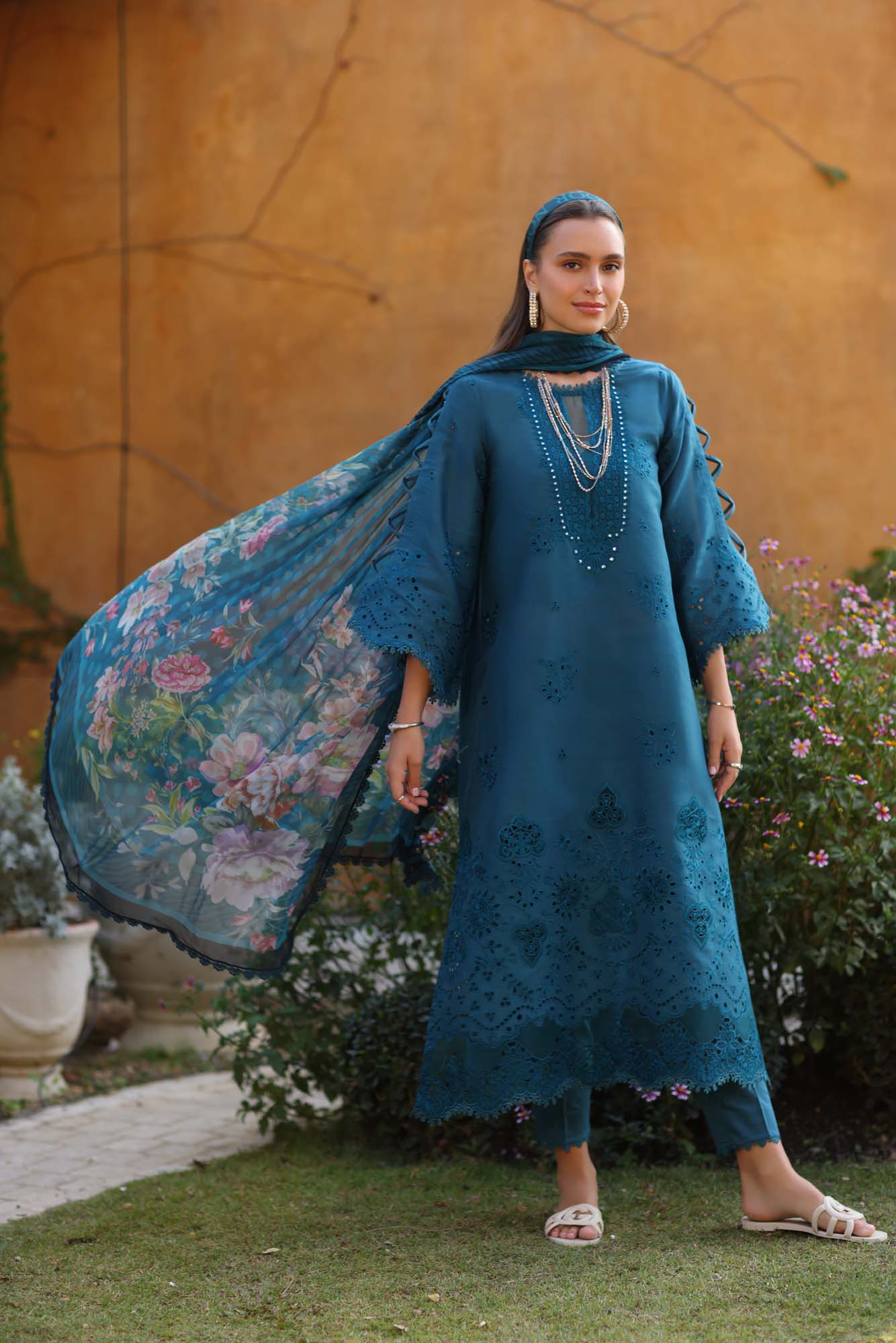 Noor by Saadia Asad | Luxe Chikankari 25 | D8-B - by - Libasekhas UK - Registered Vendor of : Noor by Saadia Asad - 100% Original Designer Dresss