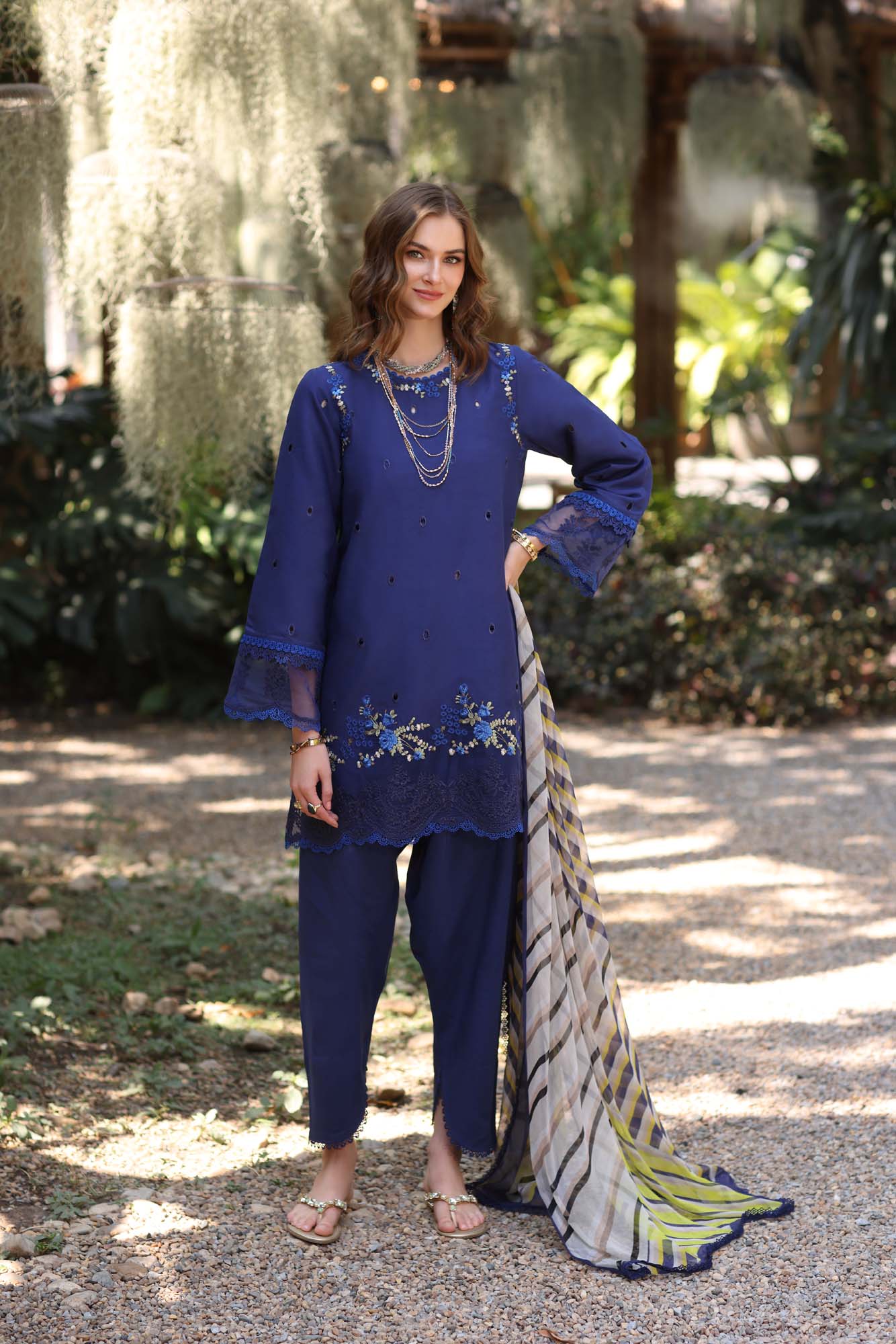 Noor by Saadia Asad | Eid Luxe Printedkari | D3-A - by - Libasekhas UK - Registered Vendor of : Noor by Saadia Asad - 100% Original Designer Dresss