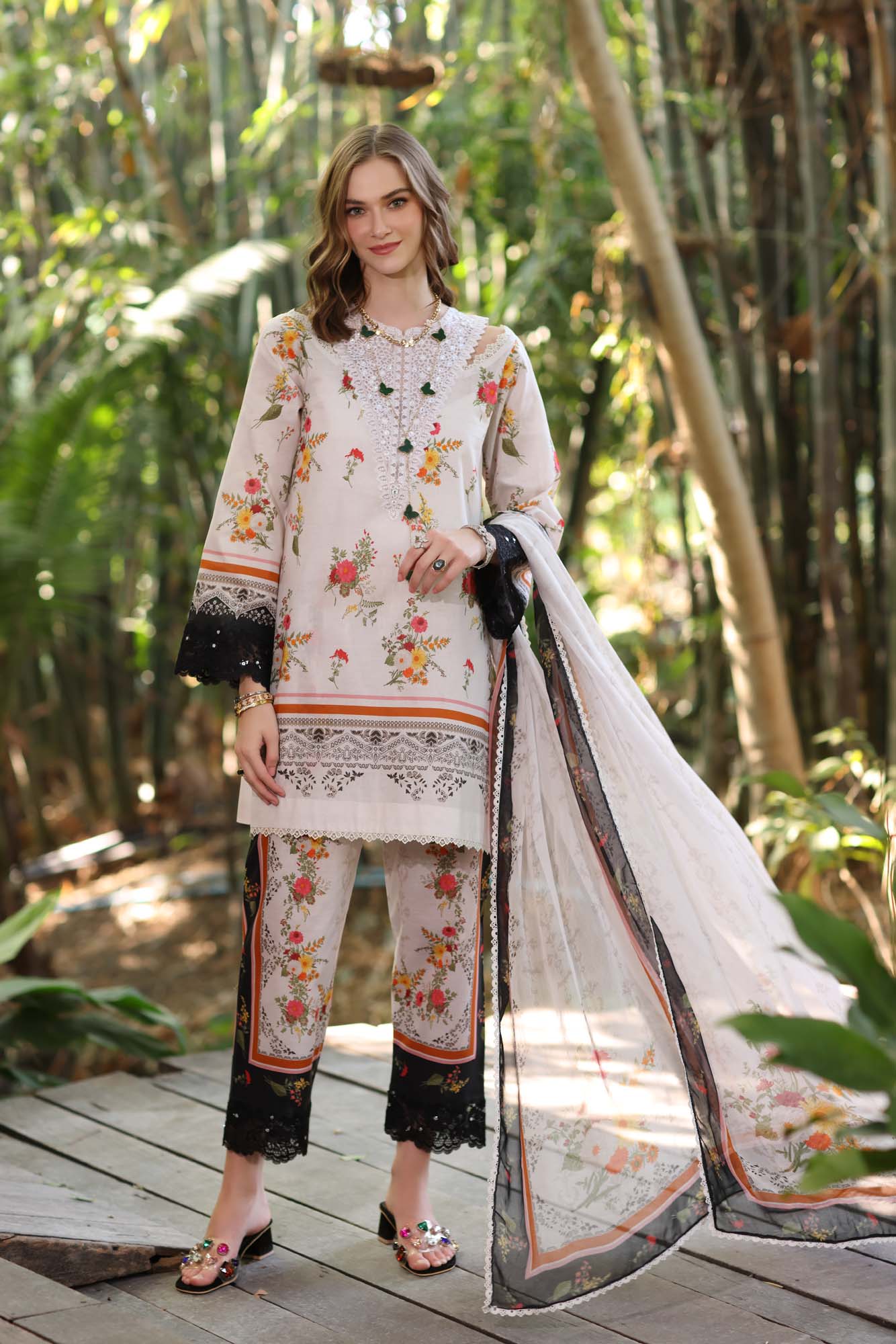 Noor by Saadia Asad | Eid Luxe Printedkari | D4-B - by - Libasekhas UK - Registered Vendor of : Noor by Saadia Asad - 100% Original Designer Dresss