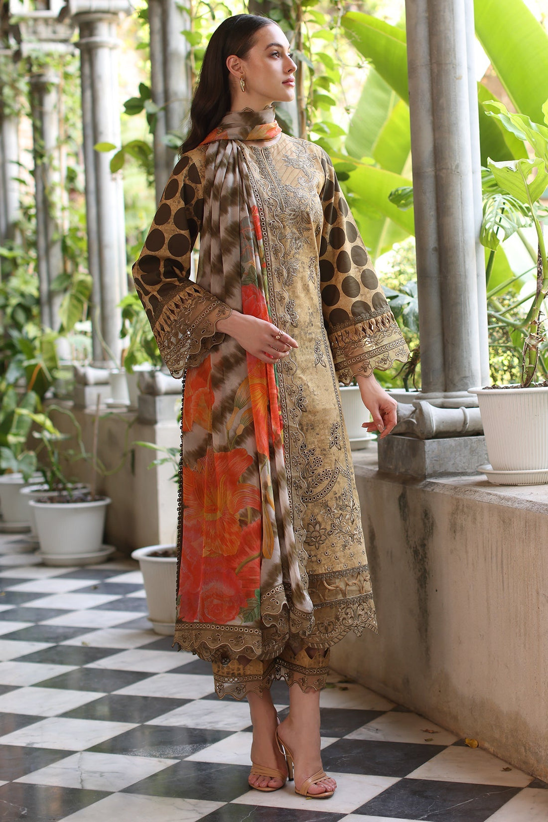 Charizma | Miraas Lawn |CMR5-05 - by - Libasekhas UK - Registered Vendor of : Charizma - 100% Original Designer Dresss