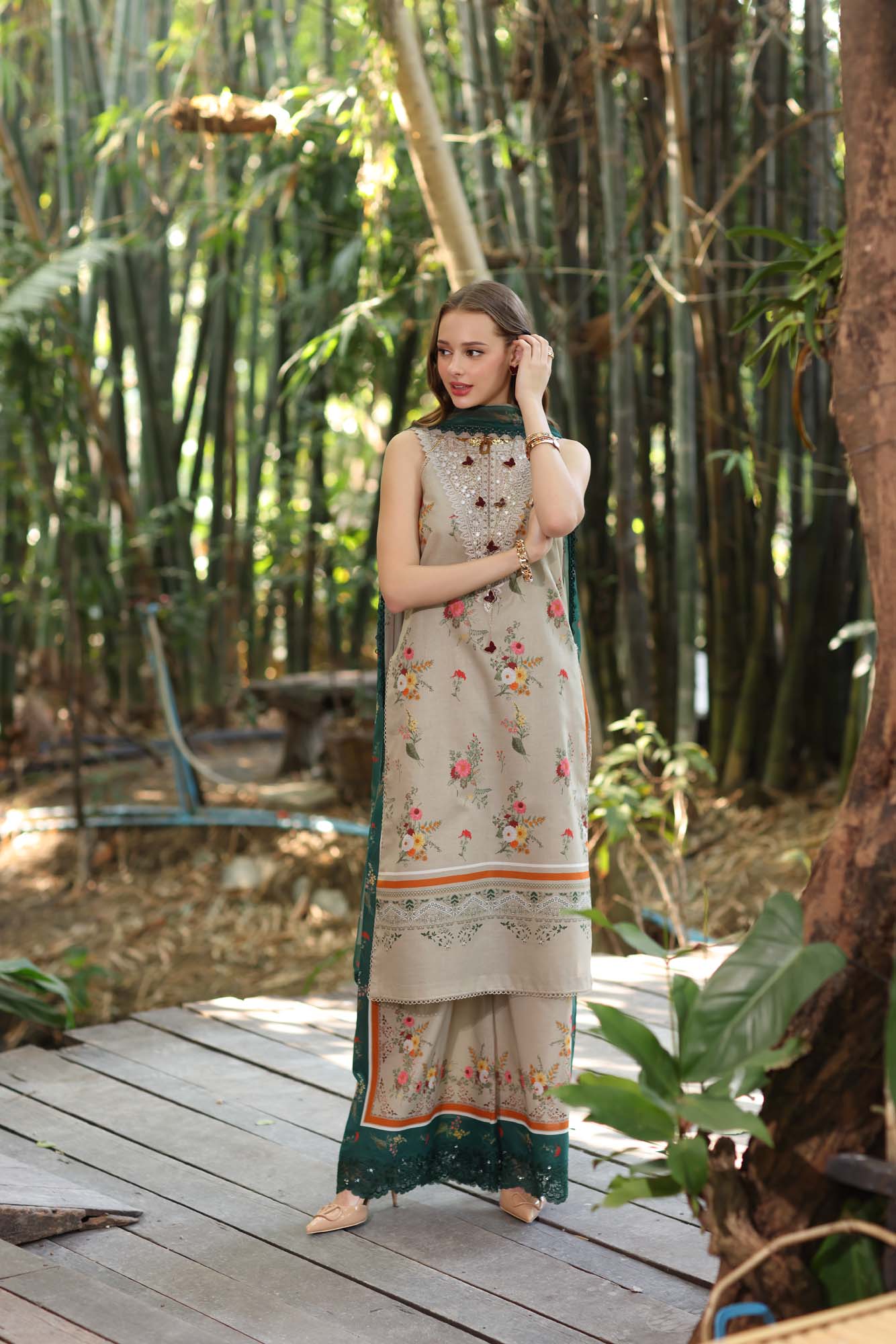 Noor by Saadia Asad | Eid Luxe Printedkari | D4-A - by - Libasekhas UK - Registered Vendor of : Noor by Saadia Asad - 100% Original Designer Dresss