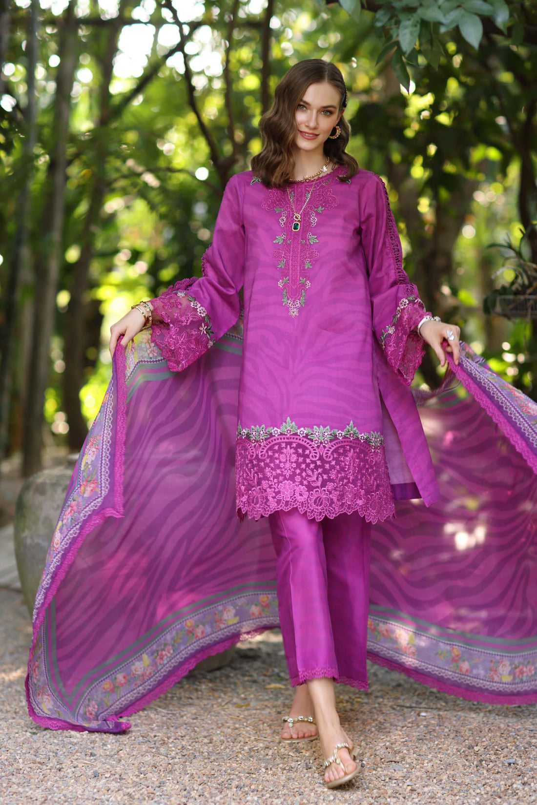 Noor by Saadia Asad | Eid Luxe Printedkari | D1-A - by - Libasekhas UK - Registered Vendor of : Noor by Saadia Asad - 100% Original Designer Dresss