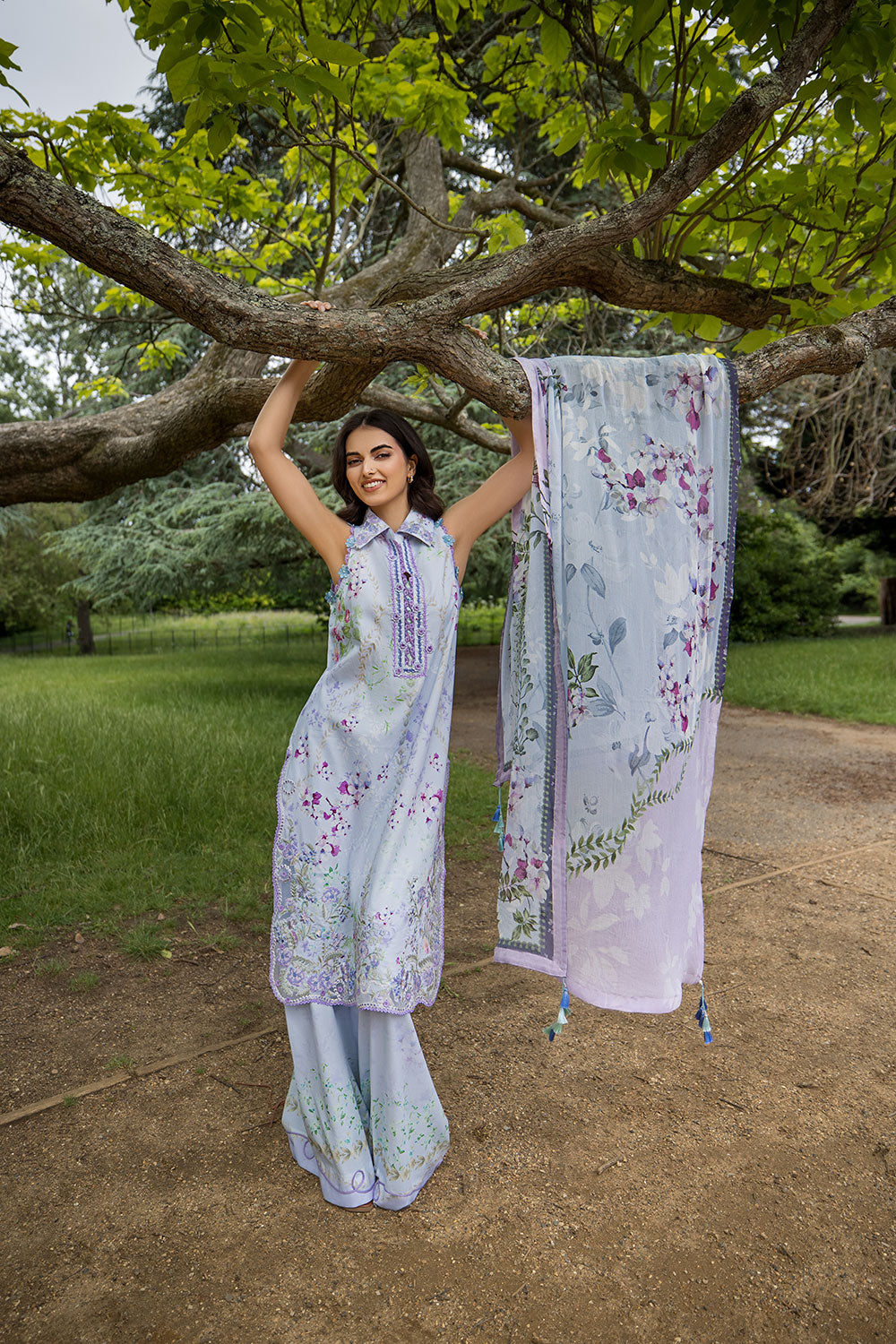 Sobia Nazir | Prints 26 | 3B - by Libasekhas UK - Registered Vendor of : Sobia Nazir - 100% Original Designer Dress