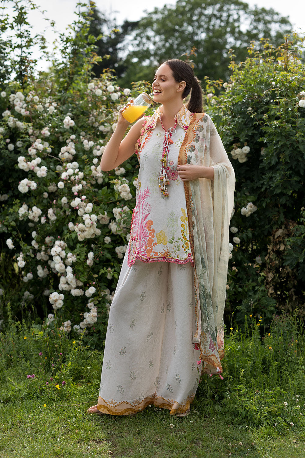 Sobia Nazir | Prints 26 |  4A - by Libasekhas UK - Registered Vendor of : Sobia Nazir - 100% Original Designer Dress