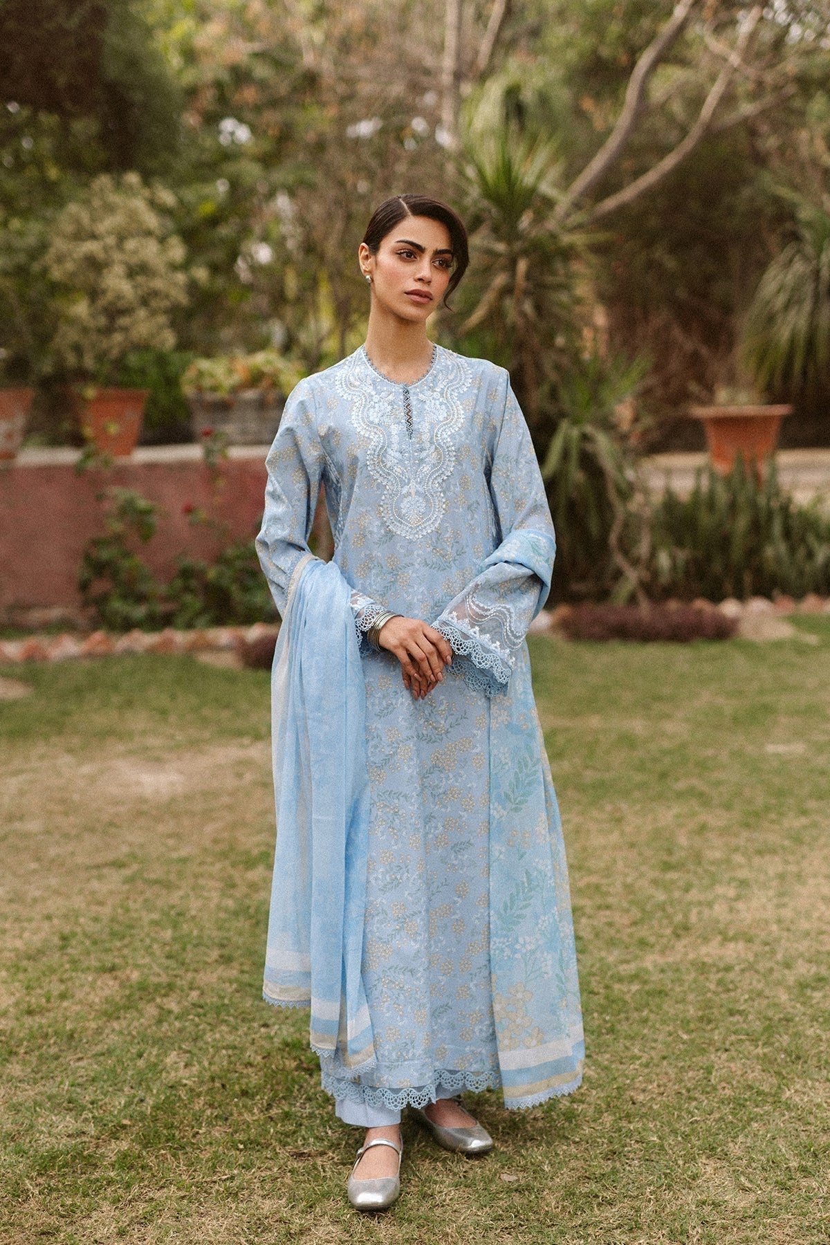 Ayzel | The Bare Minimum | Vezia - by - Libasekhas UK - Registered Vendor of : Ayzel - 100% Original Designer Dresss