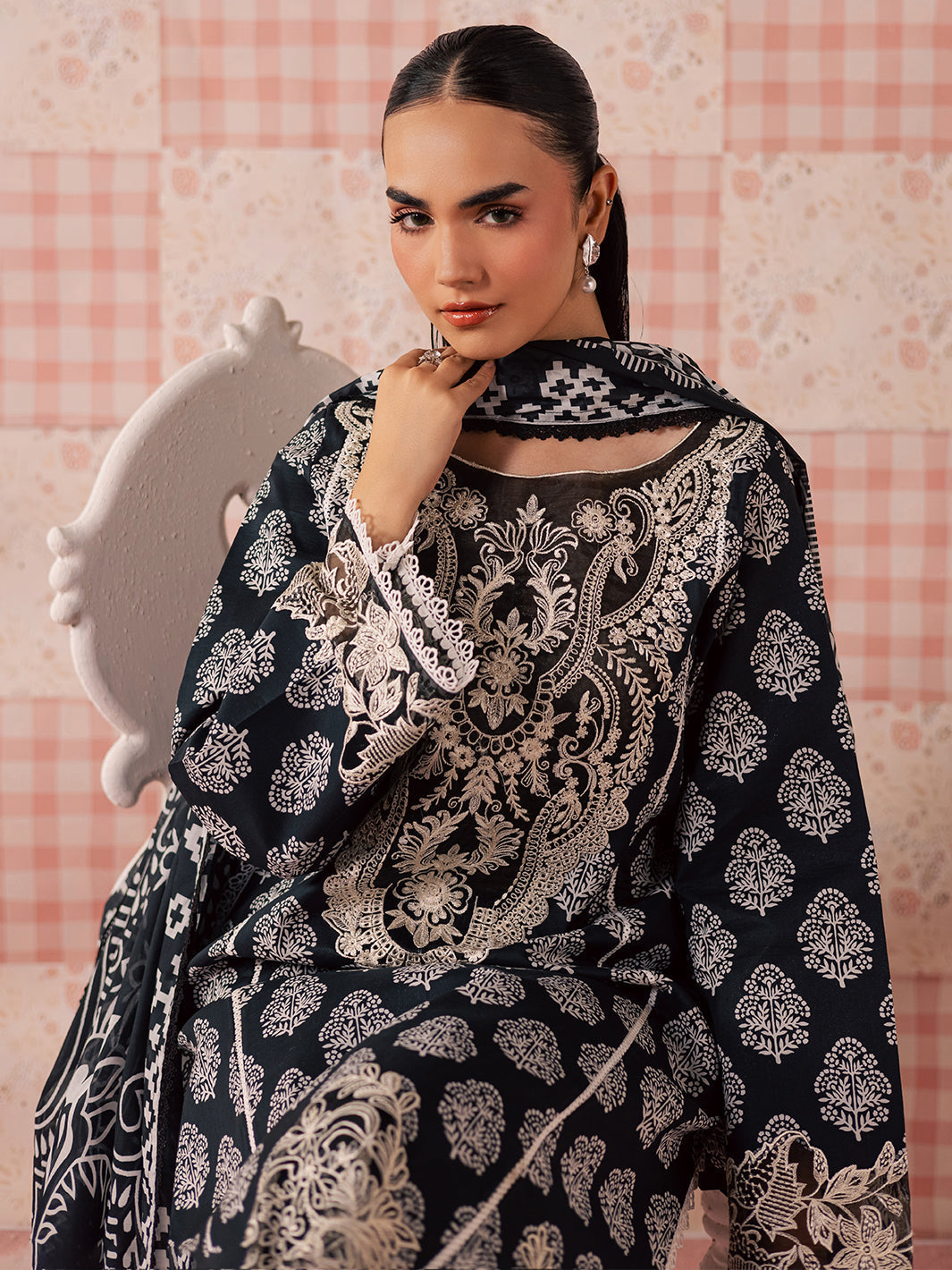 Mahnur | Afsana Lawn 26 | AL-05 - by Libasekhas UK - Registered Vendor of : Mahnur - 100% Original Designer Dress
