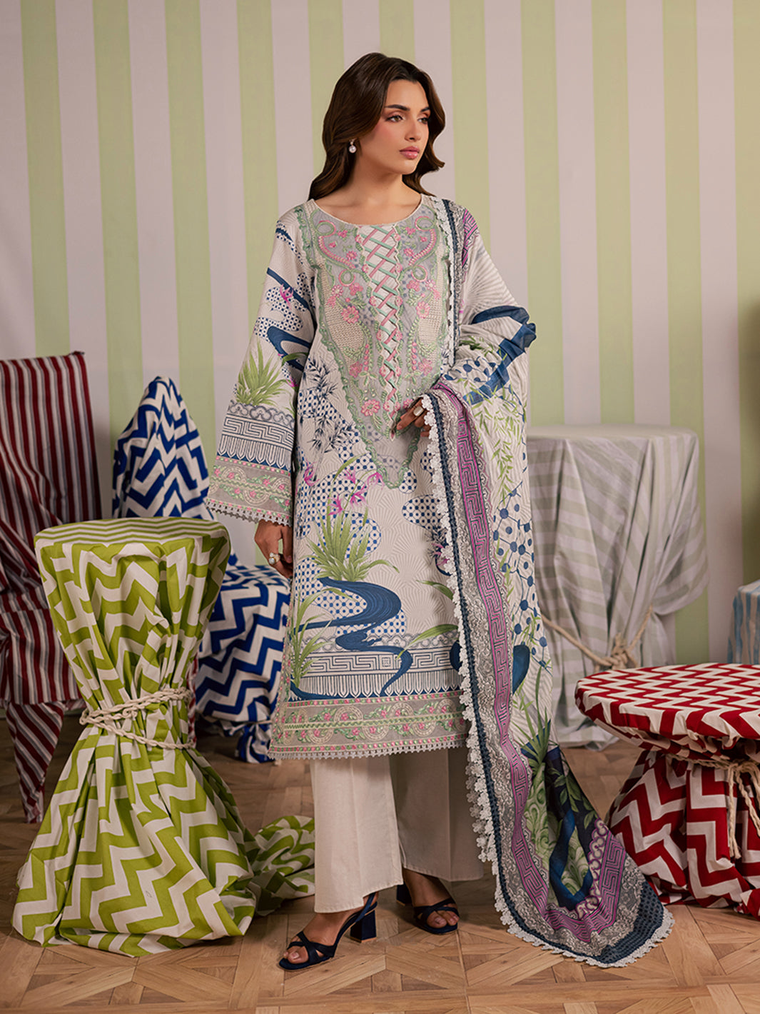 Mahnur | Afsana Lawn 26 | AL-07 - by Libasekhas UK - Registered Vendor of : Mahnur - 100% Original Designer Dress