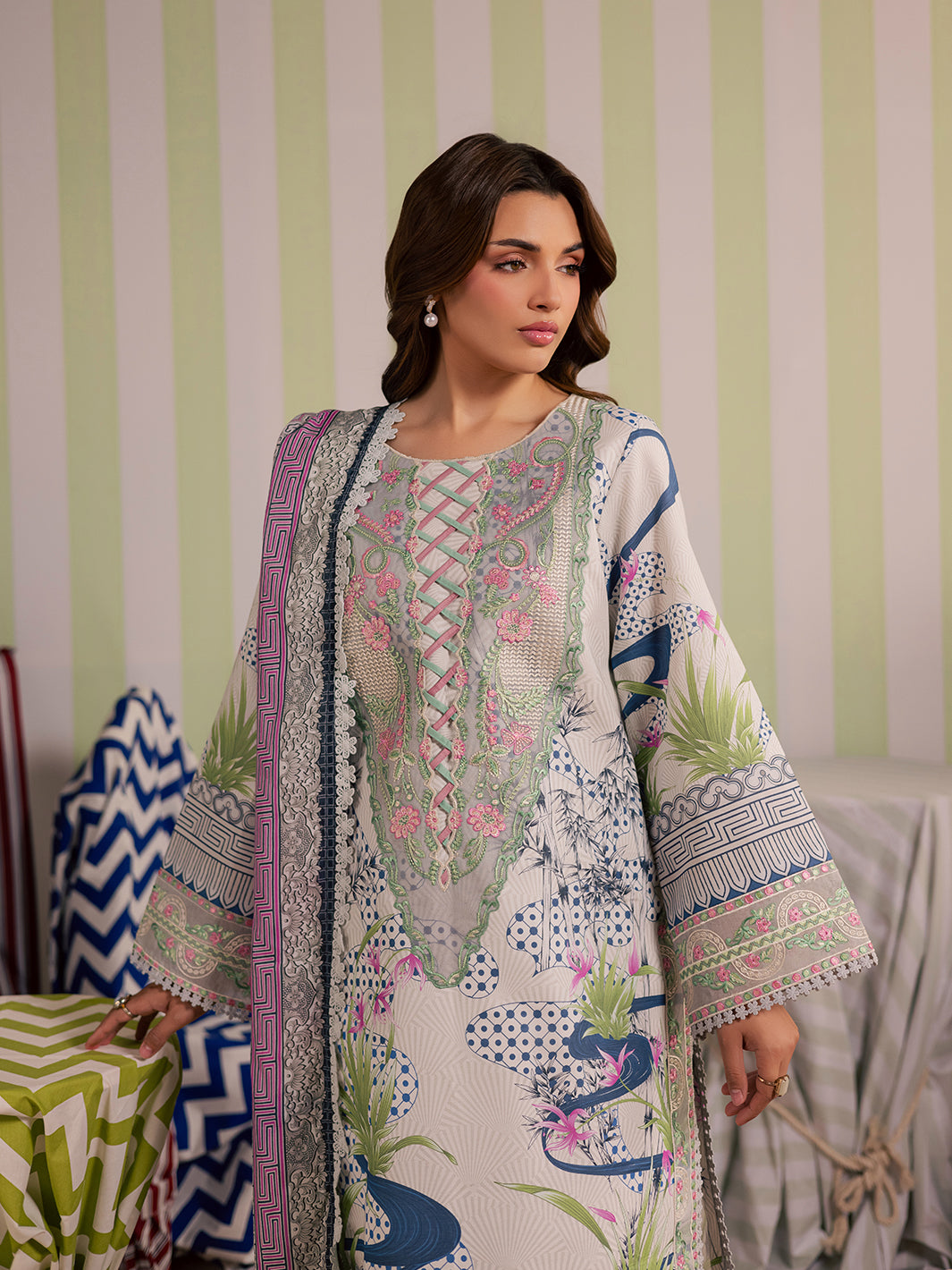 Mahnur | Afsana Lawn 26 | AL-07 - by Libasekhas UK - Registered Vendor of : Mahnur - 100% Original Designer Dress
