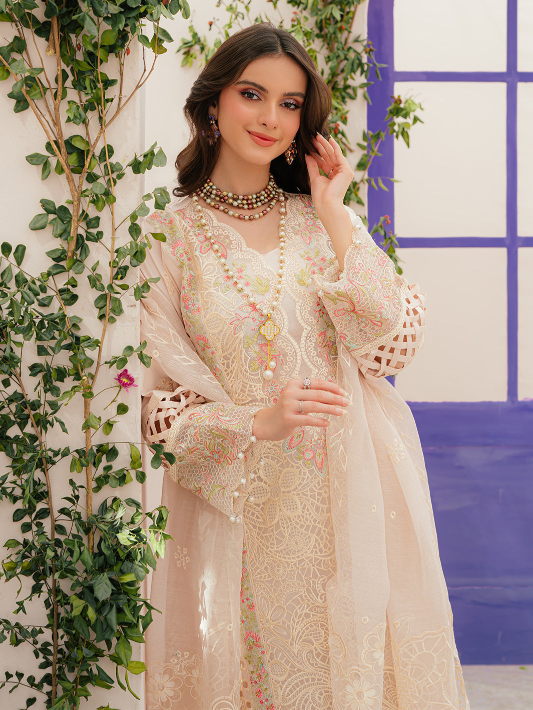 Mahnur | Allenura Luxury Lawn 24 | ALLORA - by - Libasekhas UK - Registered Vendor of : Mahnur - 100% Original Designer Dresss