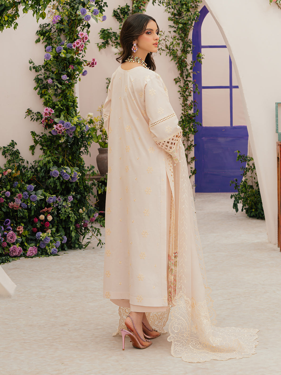 Mahnur | Allenura Luxury Lawn 24 | ALLORA - by - Libasekhas UK - Registered Vendor of : Mahnur - 100% Original Designer Dresss