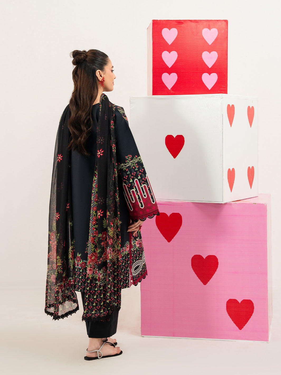 Mahnur | Anaya Lawn | ANA-004 - by Libasekhas UK - Registered Vendor of : Mahnur - 100% Original Designer Dress