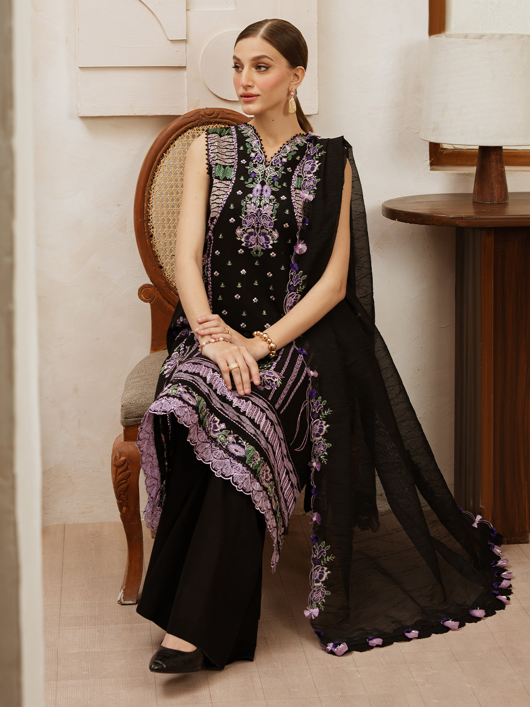 Mahnur | Florence Luxury Lawn 25 | AALEEN - by - Libasekhas UK - Registered Vendor of : Mahnur - 100% Original Designer Dresss