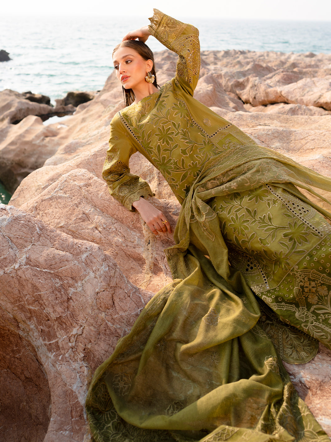Mahnur | Sirena Luxury Lawn 25 | Adrienne - by - Libasekhas UK - Registered Vendor of : Mahnur - 100% Original Designer Dresss