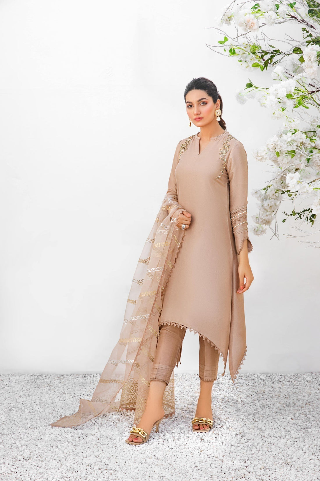 Anam Akhlaq | Festive Collection | D-18 - by - Libasekhas UK - Registered Vendor of : Anam Akhlaq - 100% Original Designer Dresss