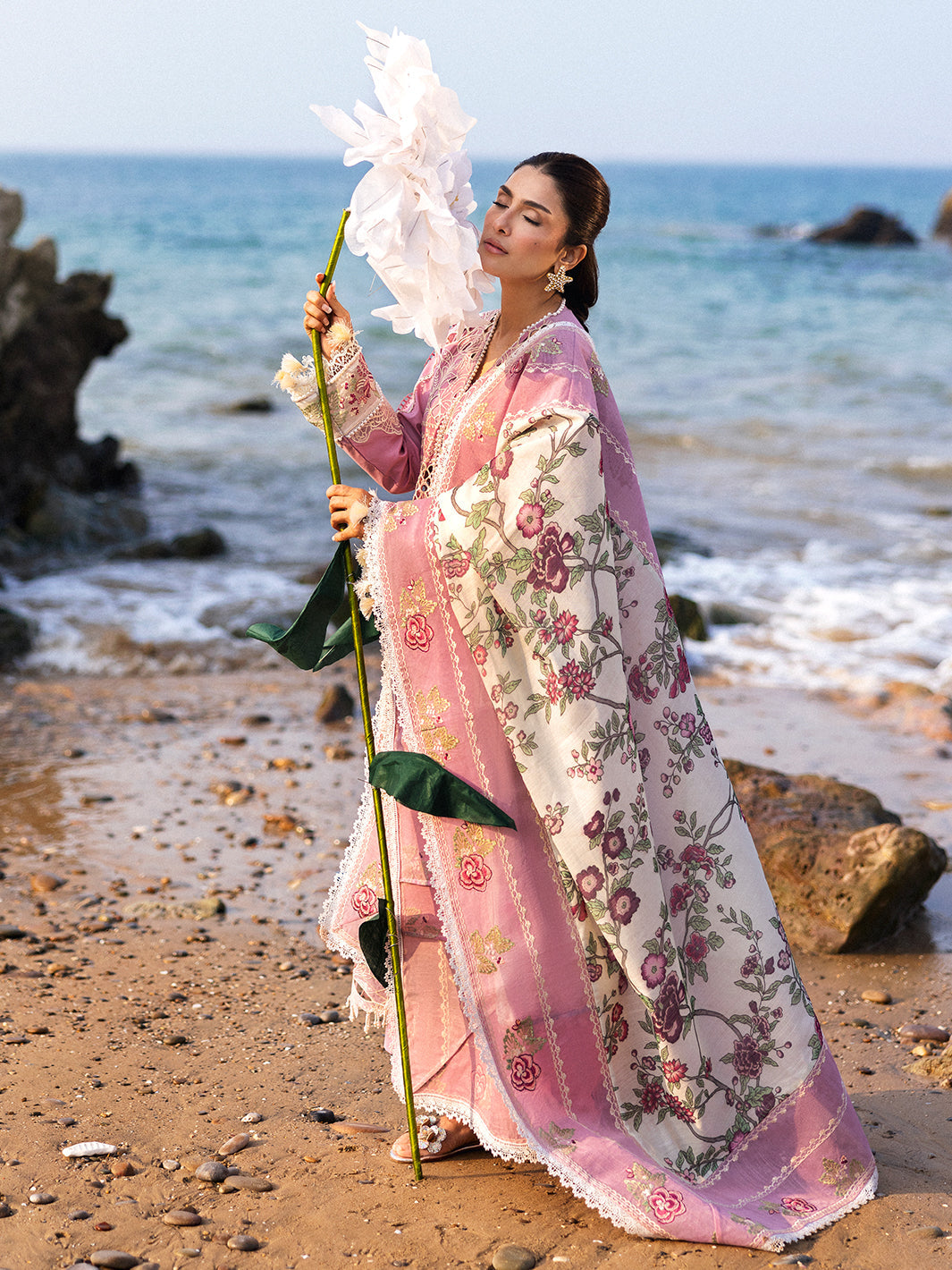 Mahnur | Sirena Luxury Lawn 25 | Aria - by - Libasekhas UK - Registered Vendor of : Mahnur - 100% Original Designer Dresss