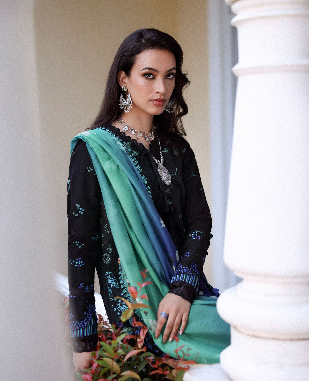 Republic Womenswear | Lilas Lawn 26 | Arisa - by Libasekhas - Registered Vendor of : Republic Womenswear - 100% Original Designer Dress