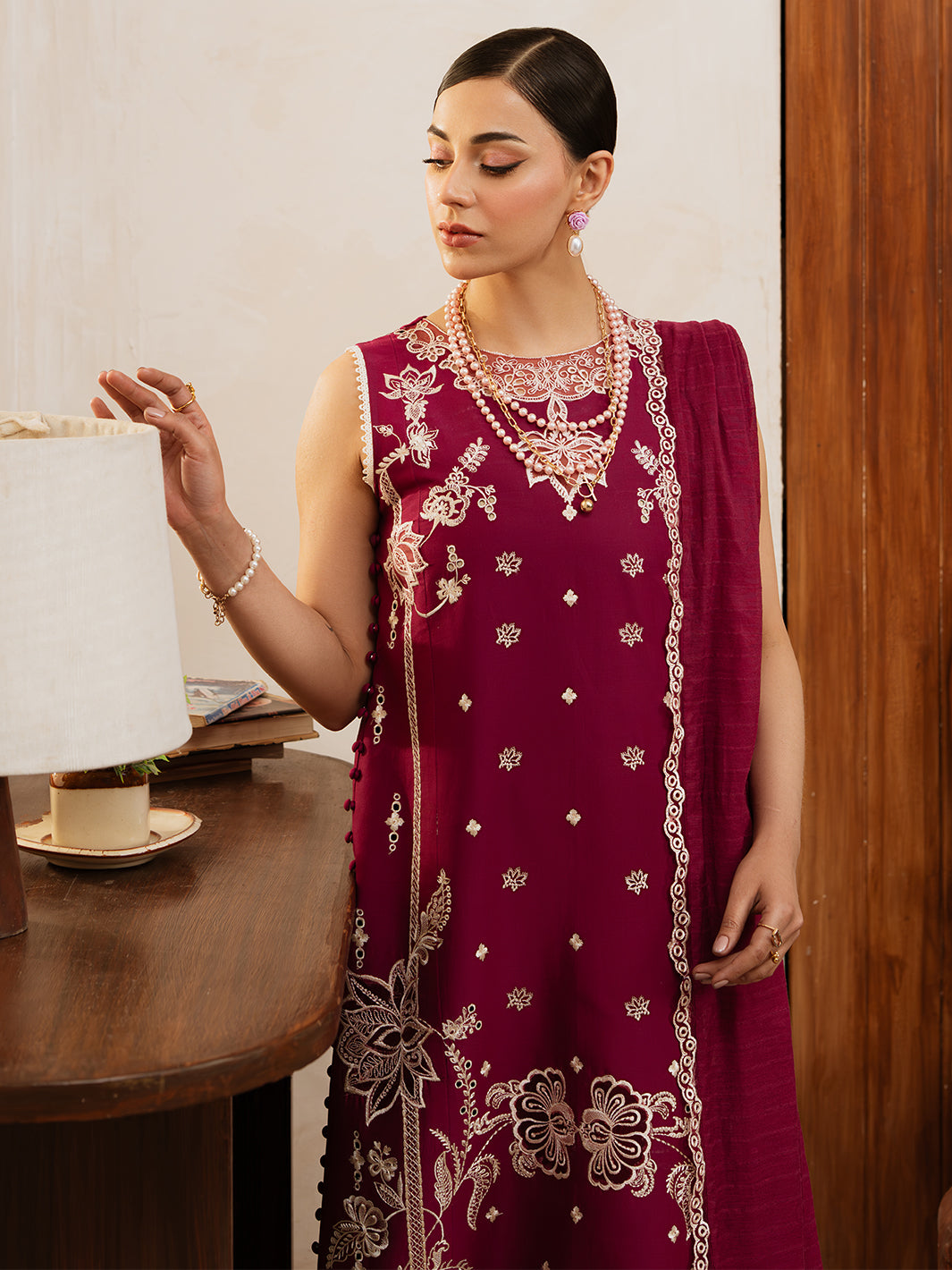 Mahnur | Florence Luxury Lawn 25 | ARLEEN - by - Libasekhas UK - Registered Vendor of : Mahnur - 100% Original Designer Dresss