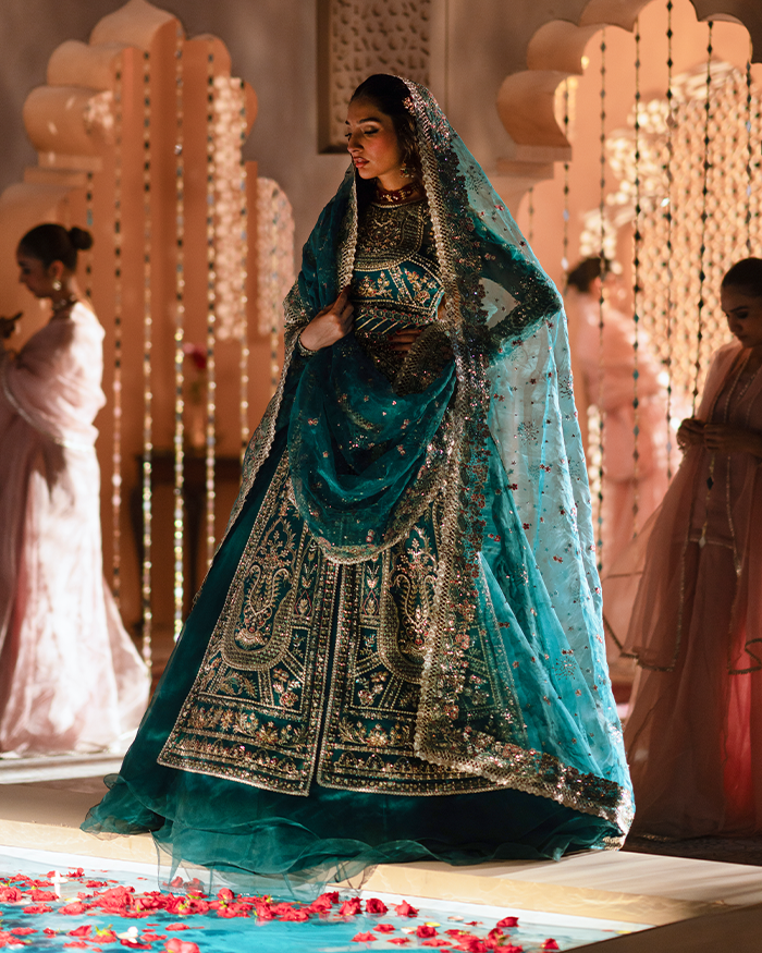 Zevk | Mughal Raniya | Sundas Rani - by - Libasekhas UK - Registered Vendor of : Zevk - 100% Original Designer Dresss