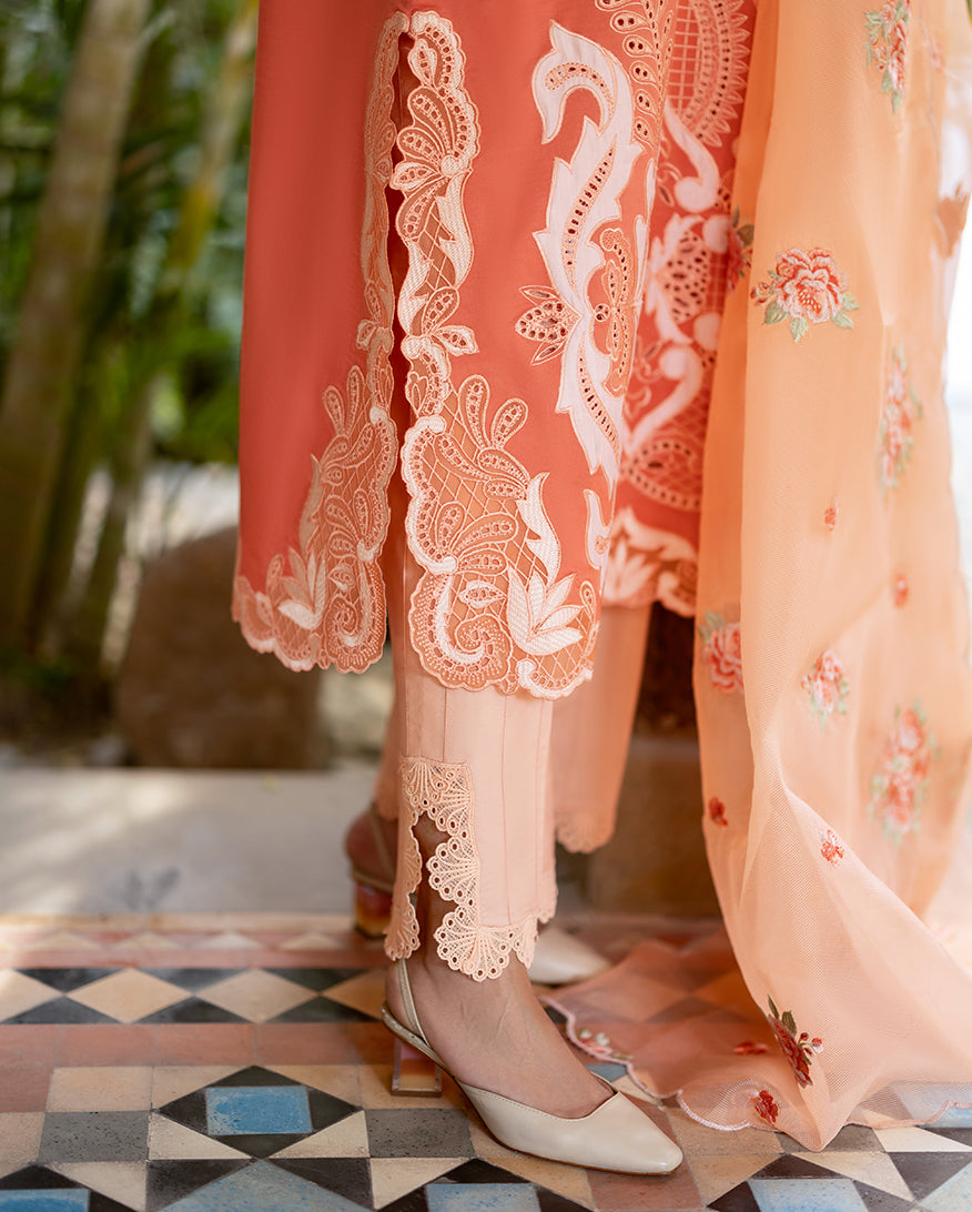 Mushq | Astoria Lawn 26 |Avienne - by Libasekhas UK - Registered Vendor of : Mushq - 100% Original Designer Dress