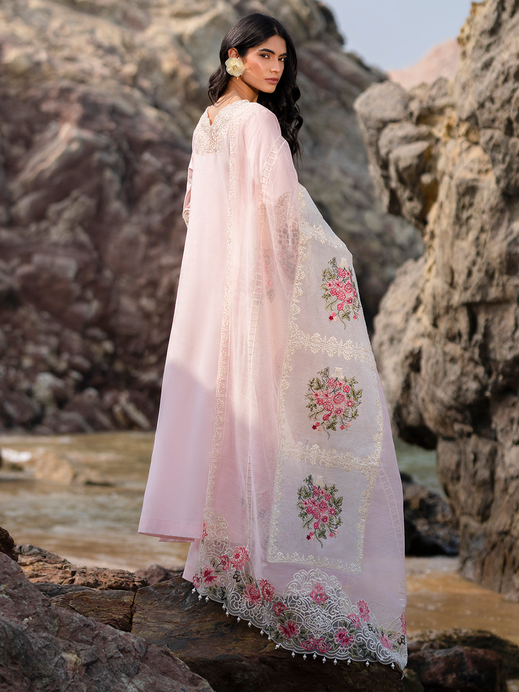 Mahnur | Sirena Luxury Lawn 25 | Azalea - by - Libasekhas UK - Registered Vendor of : Mahnur - 100% Original Designer Dresss
