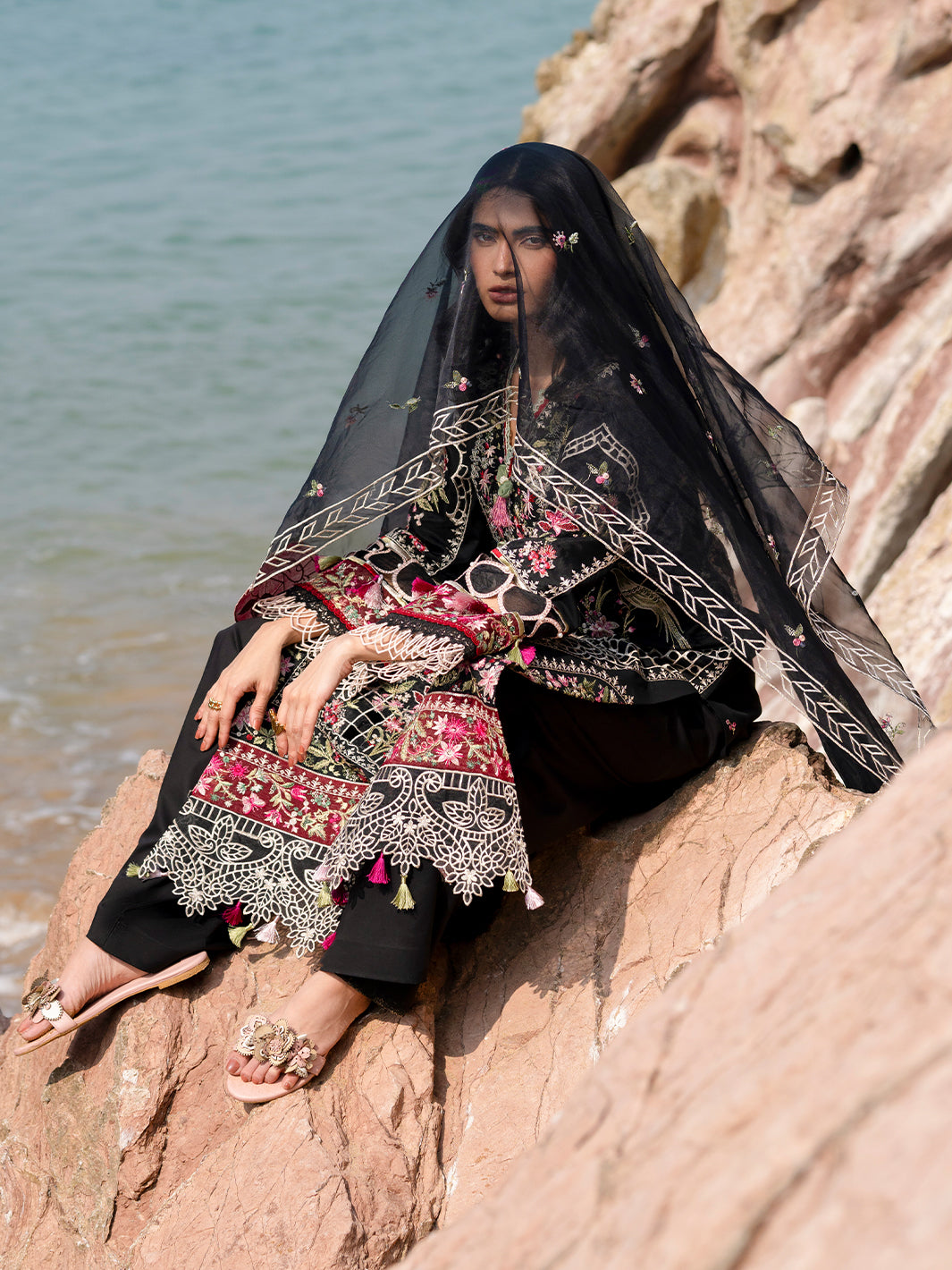 Mahnur | Sirena Luxury Lawn 25 | Azure - by - Libasekhas UK - Registered Vendor of : Mahnur - 100% Original Designer Dresss