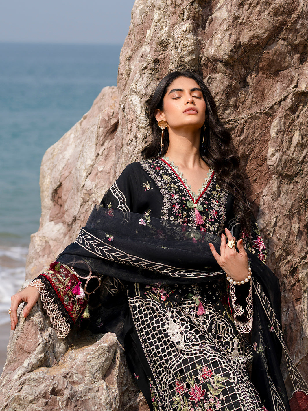 Mahnur | Sirena Luxury Lawn 25 | Azure - by - Libasekhas UK - Registered Vendor of : Mahnur - 100% Original Designer Dresss