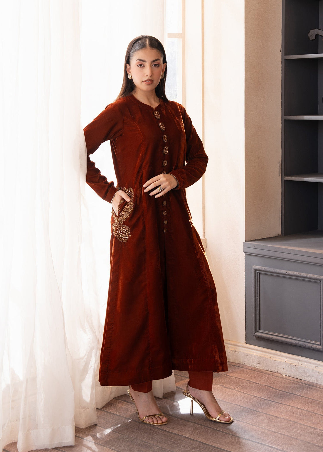 Fozia Khalid | The Velvet Rise 25 | MOCHA LUXE - by Libasekhas UK - Registered Vendor of : Fozia Khalid - 100% Original Designer Dress