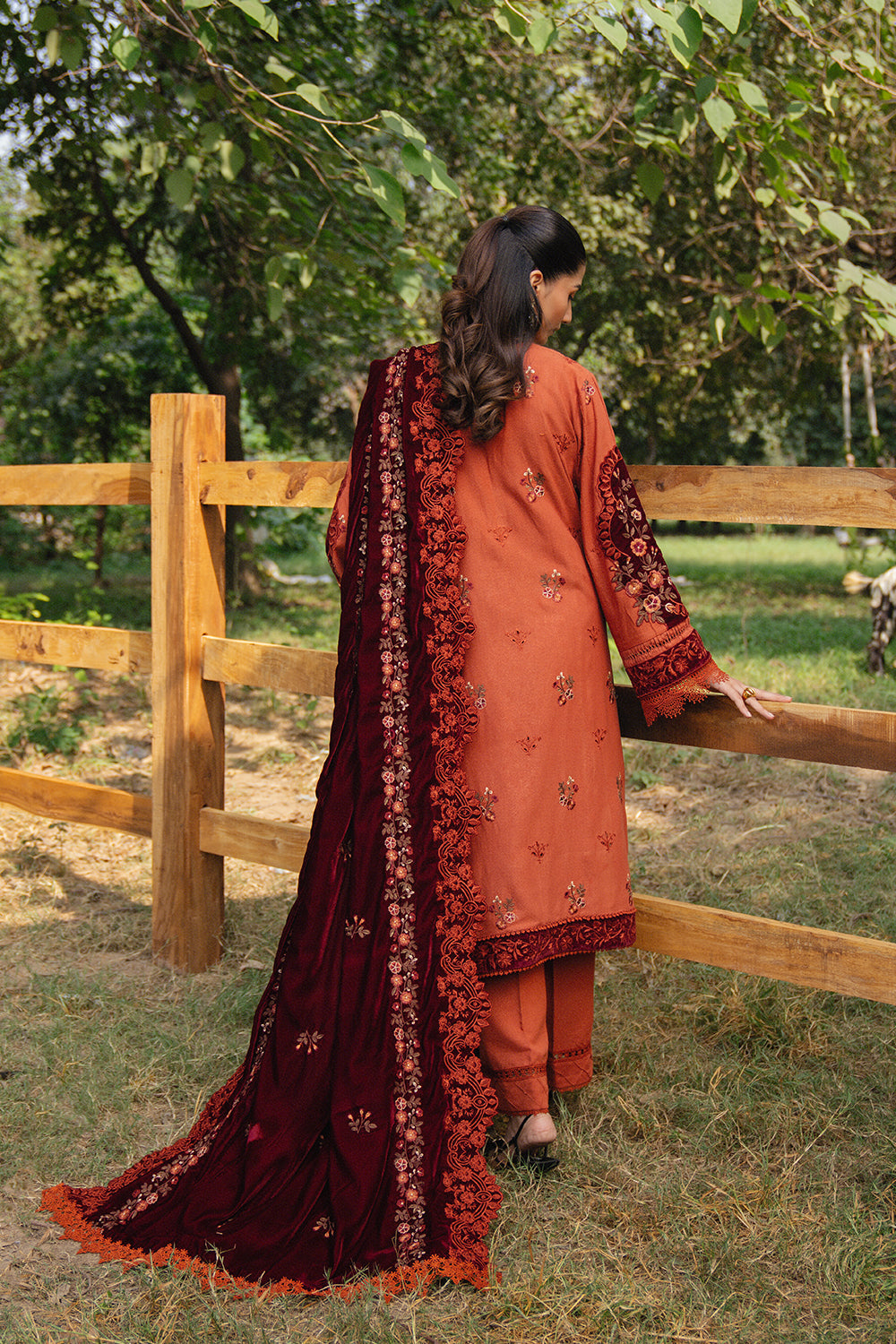 Saira Rizwan | Winter 2024 | CIRO-SRW24-10 - by - Libasekhas UK - Registered Vendor of : Saira Rizwan - 100% Original Designer Dresss