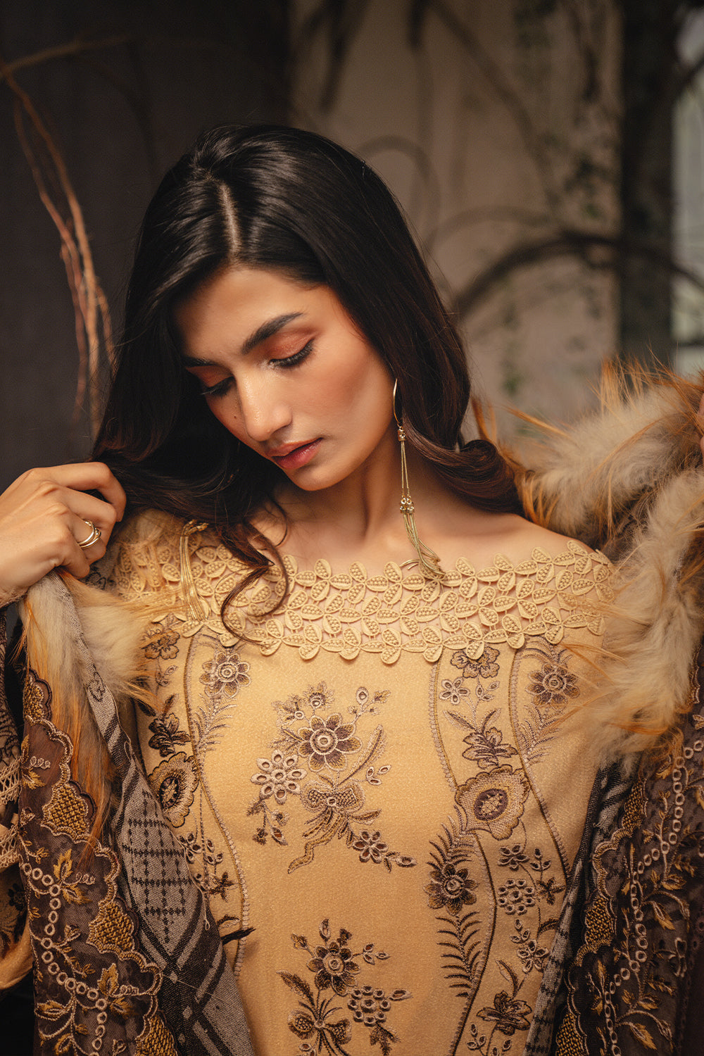 Saira Rizwan | Winter 2024 | NERIA-SRW24-07 - by - Libasekhas UK - Registered Vendor of : Saira Rizwan - 100% Original Designer Dresss