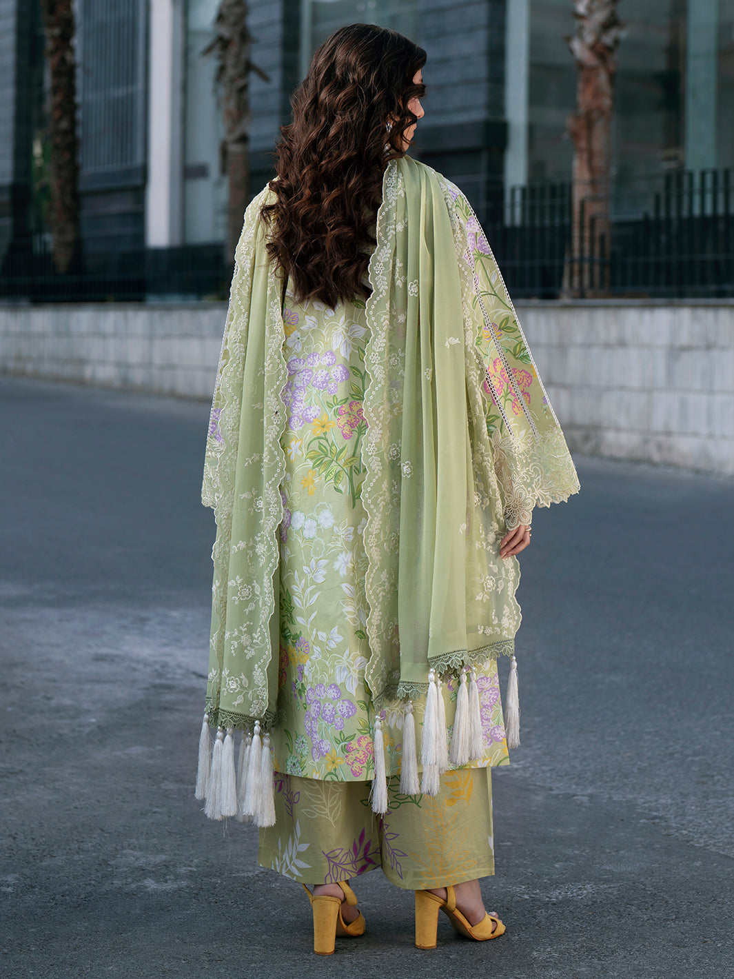 Mahnur | Broadway Luxury Lawn 26 | BW - 005 - by Libasekhas UK - Registered Vendor of : Mahnur - 100% Original Designer Dress