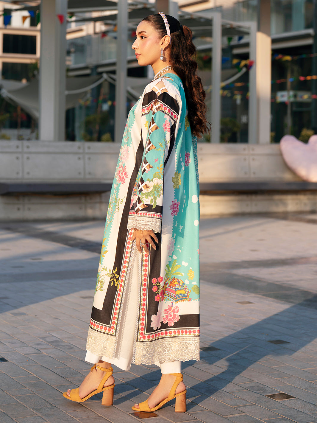 Mahnur | Broadway Luxury Lawn 26 | BW - 007 - by Libasekhas UK - Registered Vendor of : Mahnur - 100% Original Designer Dress