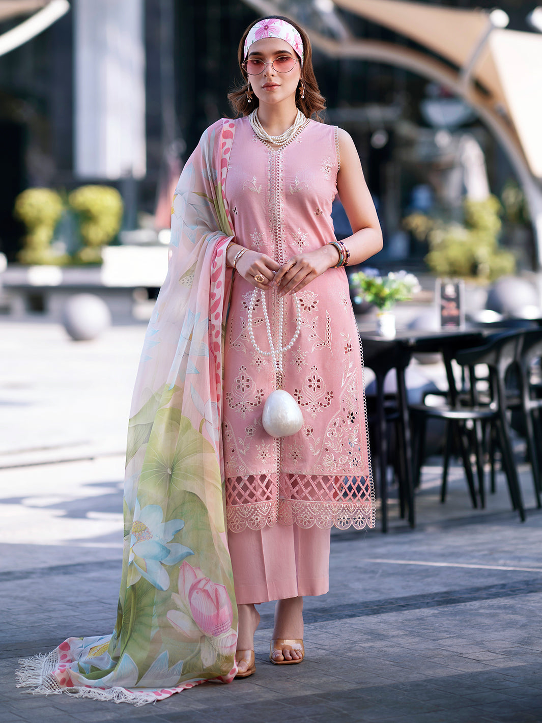 Mahnur | Broadway Luxury Lawn 26 | BW - 008 - by Libasekhas UK - Registered Vendor of : Mahnur - 100% Original Designer Dress