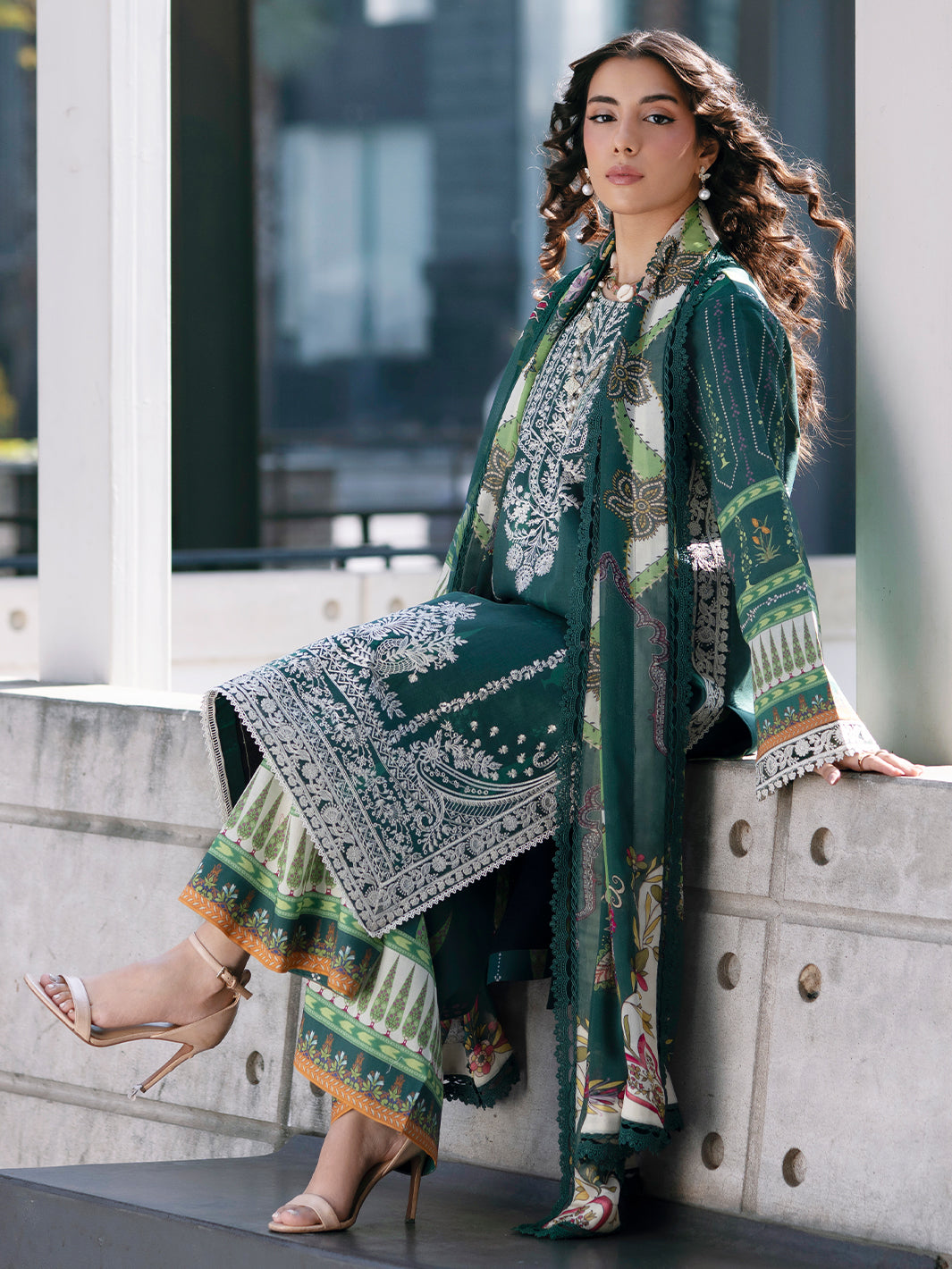 Mahnur | Broadway Luxury Lawn 26 | BW - 012 - by Libasekhas UK - Registered Vendor of : Mahnur - 100% Original Designer Dress