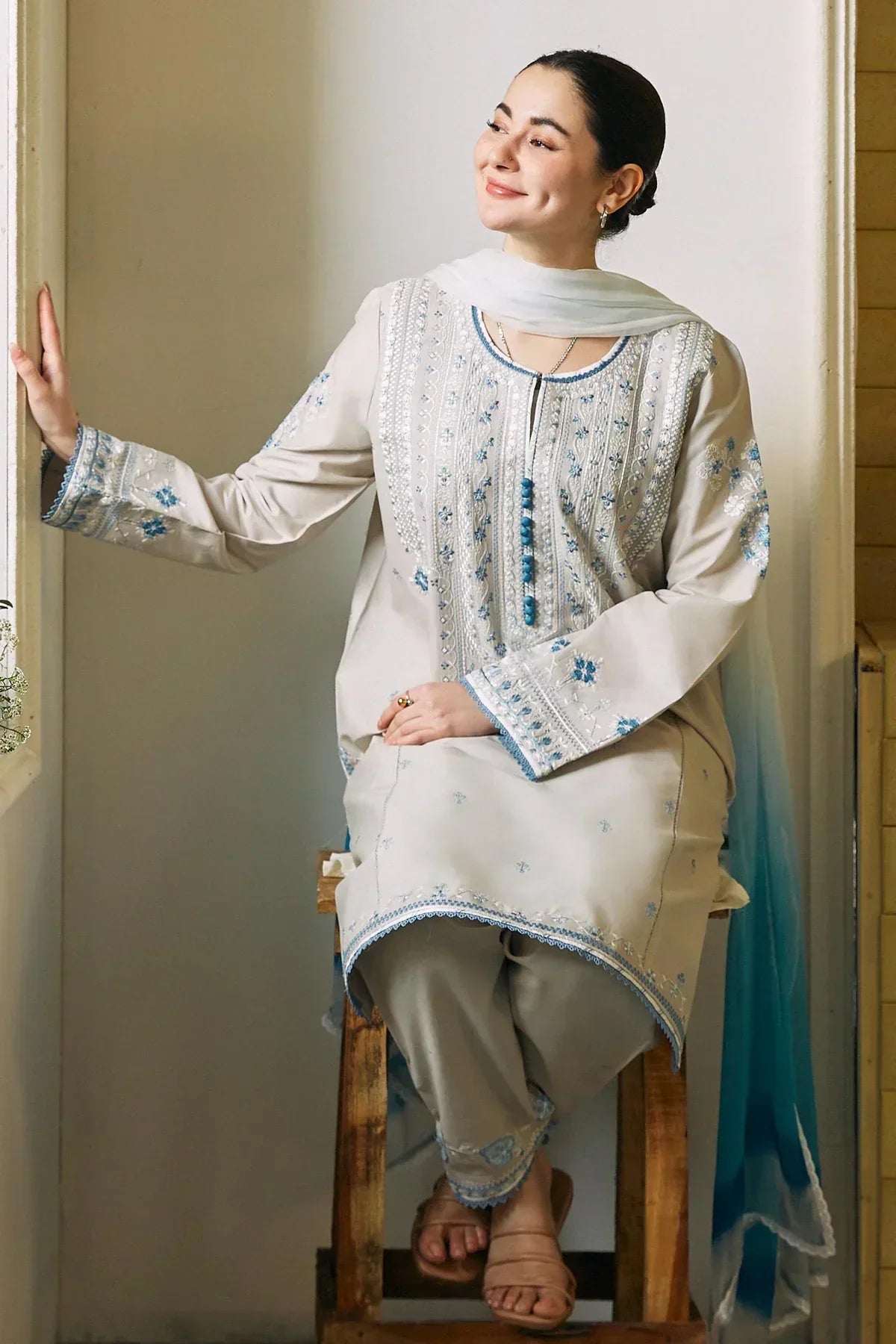 Zara Shahjahan | Coco Lawn 24 | BANO-2A - by - Libasekhas UK - Registered Vendor of : Zara Shahjahan - 100% Original Designer Dresss