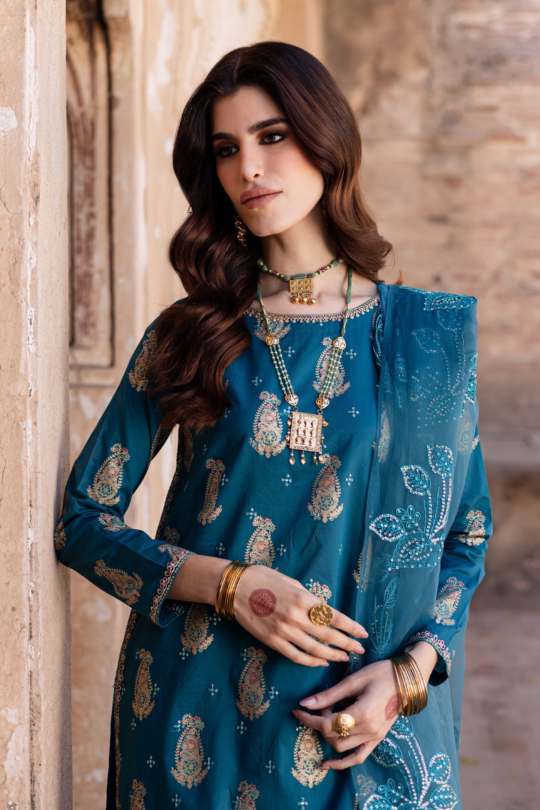 Batik | Chargbagh | Crisp - by - Libasekhas UK - Registered Vendor of : Batik - 100% Original Designer Dresss