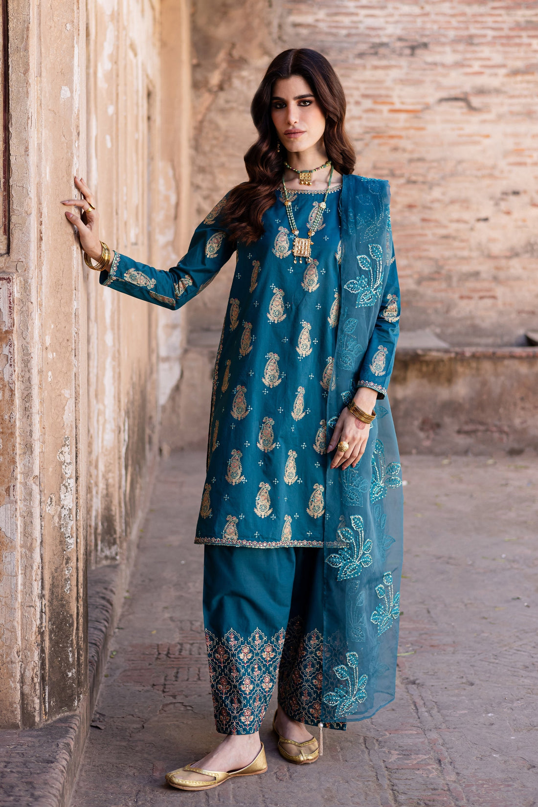 Batik | Chargbagh | Crisp - by - Libasekhas UK - Registered Vendor of : Batik - 100% Original Designer Dresss